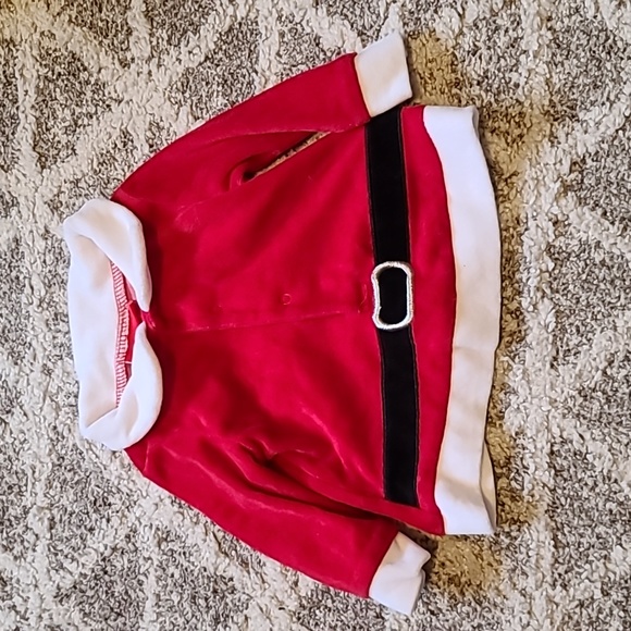 4 for $28 - WeePlay Infant 3-6m 3-piece Velour Santa Suit - Picture 3 of 6